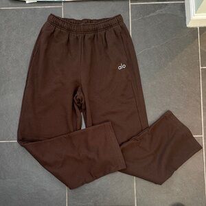 ALO Yoga  Chocolate sweats